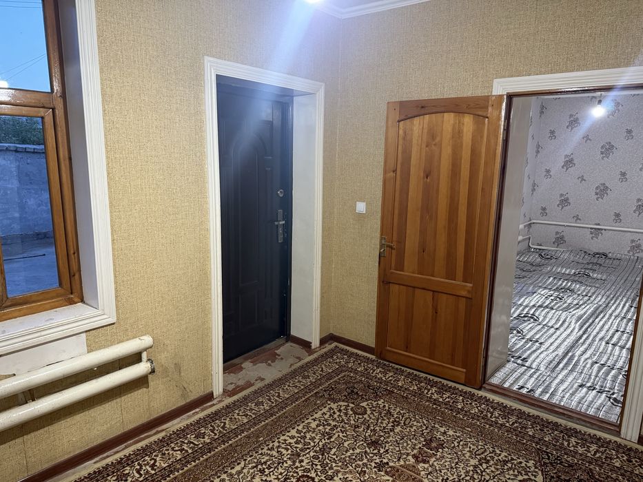 Hovli uy sotiladi 55000$