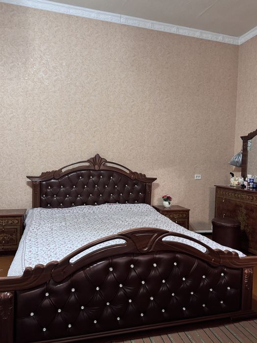 Продаётся спальный комплект