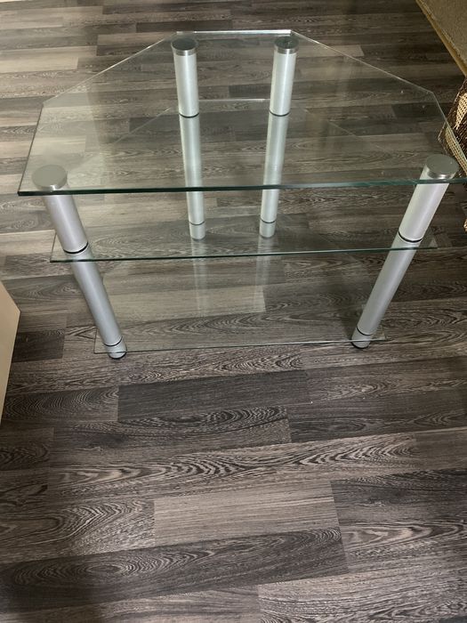 Продам столик стеклянный