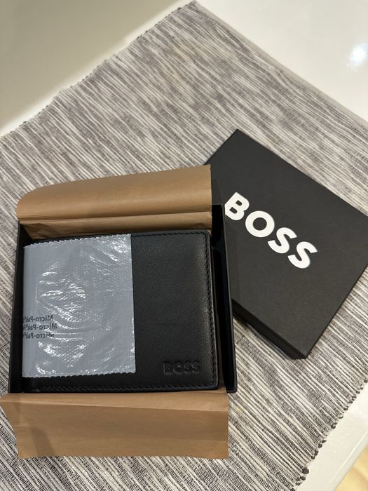 BOSS Arezzo 100% ЕСТЕСТВЕНА КОЖА / мъжки портфейл /