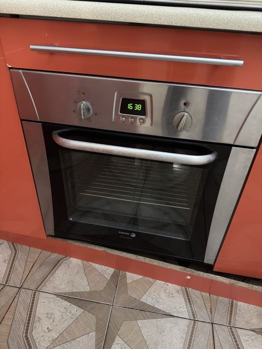 Продается духовка