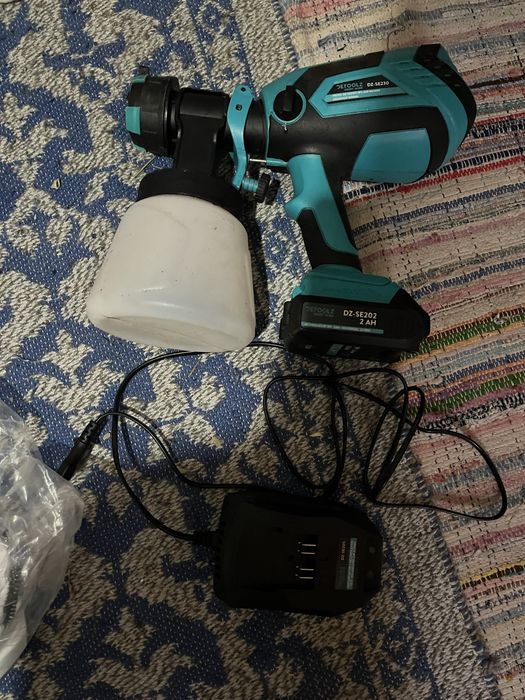 Vand pistol de vopsit