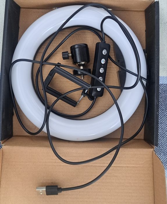 Кольцевая лампа маленькая