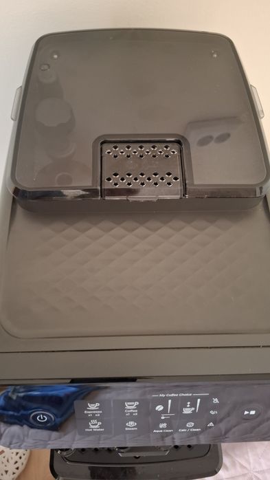 Автоматична кафе машина Philips 800 series