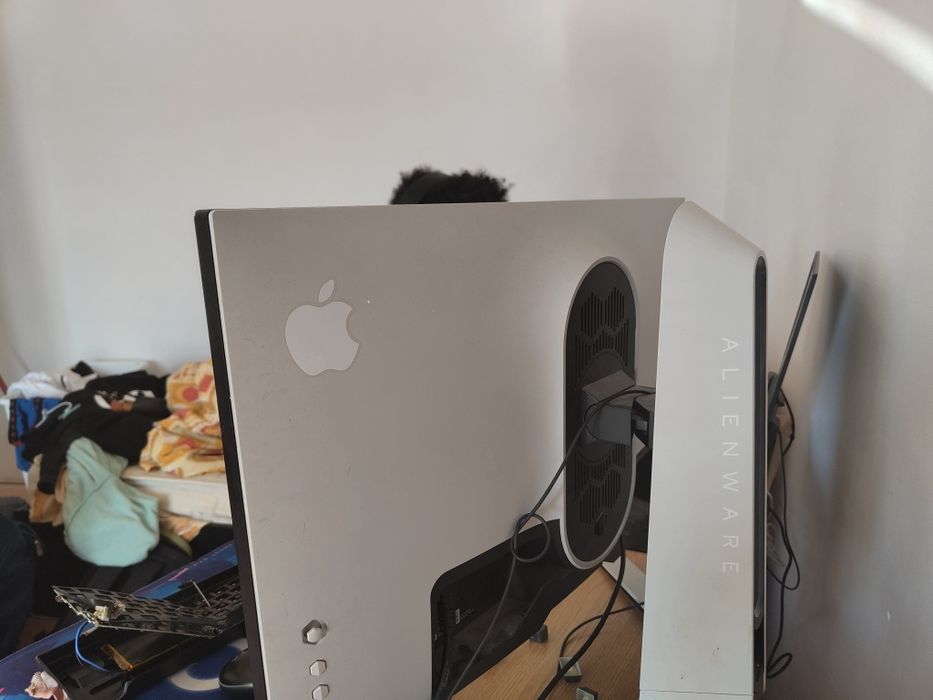 Vand calulator gaming si monitor