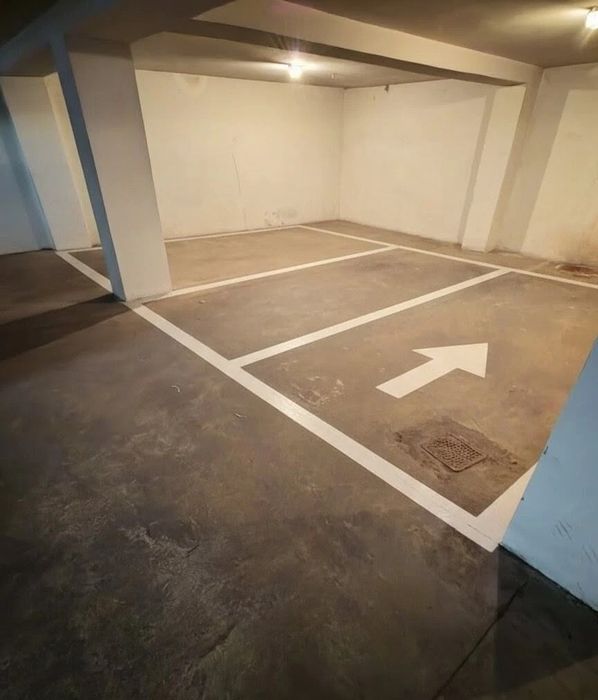 Паркомясто в Гаража в  Кършияка