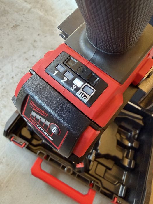Milwaukee M18 FID2 impact