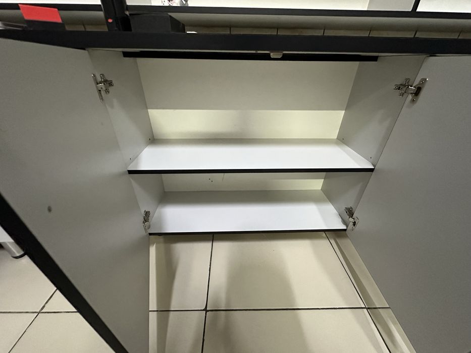 Продам торговые витрины