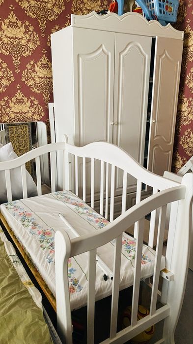 Продаю б/у детскую мебель