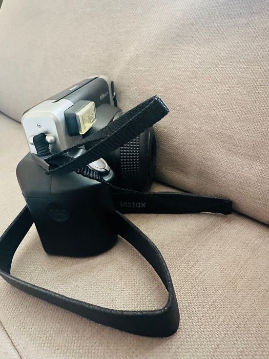 Fujifilm Instax Wide 300 – фотоапарат за моментни снимки / Polaroid в отлично състояние