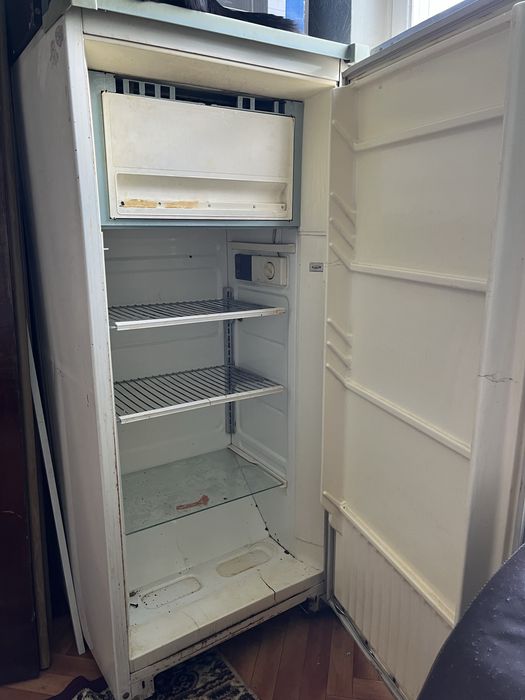 Продам холодильник б/у
