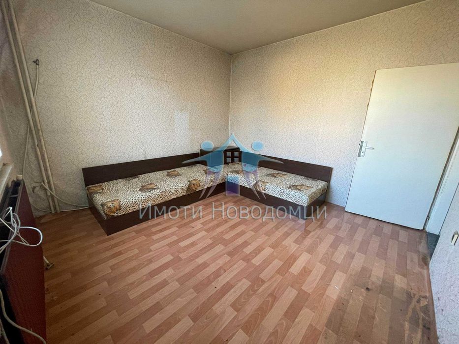 Продава се Двустаен апартамент в Шумен, Пазара - 65 кв.м за 981 €/кв.м - Снимка #1