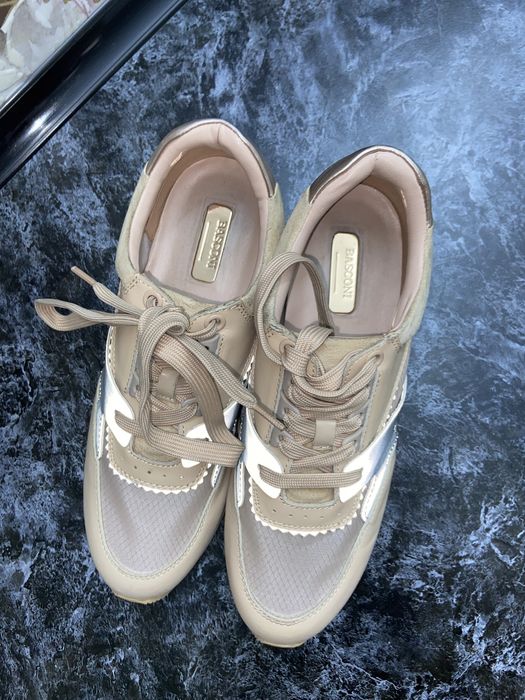 Кроссовки баскони