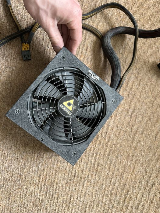 Захранване Chieftec 1000W GPS-1000C Power Smart – мощно геймърско PSU