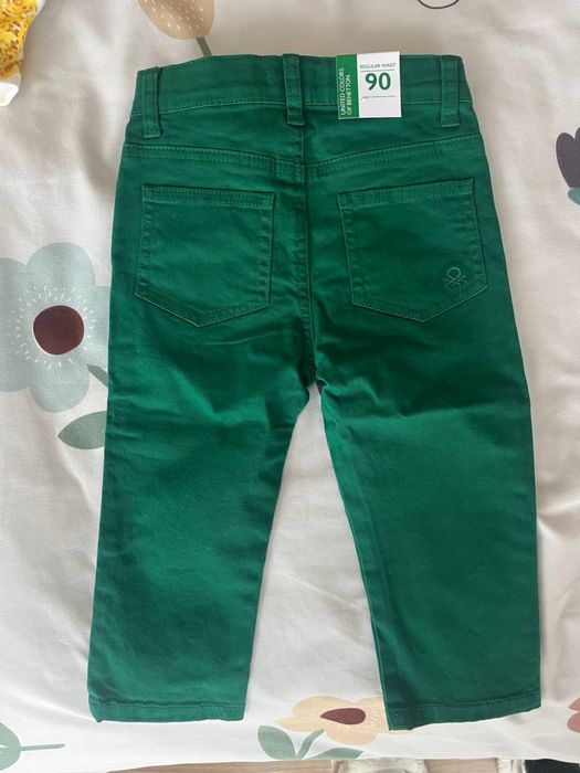 Нов панталон Benetton за момче