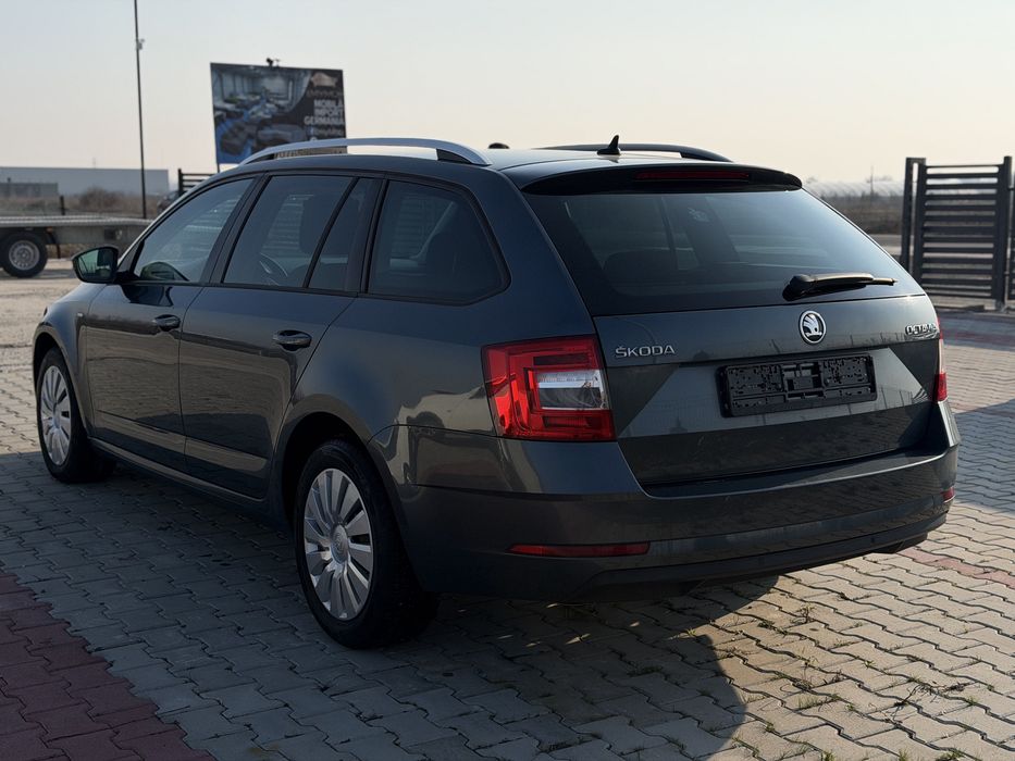 Skoda Octavia Drive 2017 Automata 2,0 Diesel 150 Cp