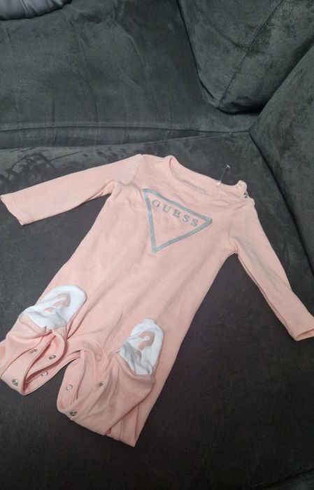 GUESS 6-9 ново оригинално