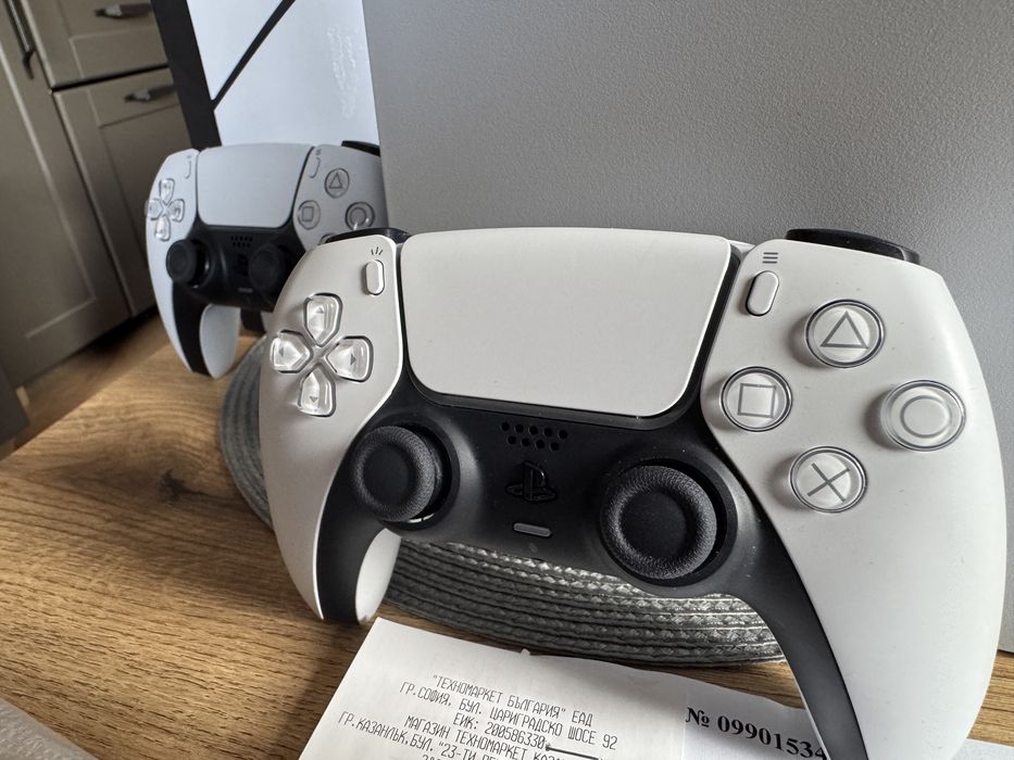 Ps 5 с два контролера и гаранция