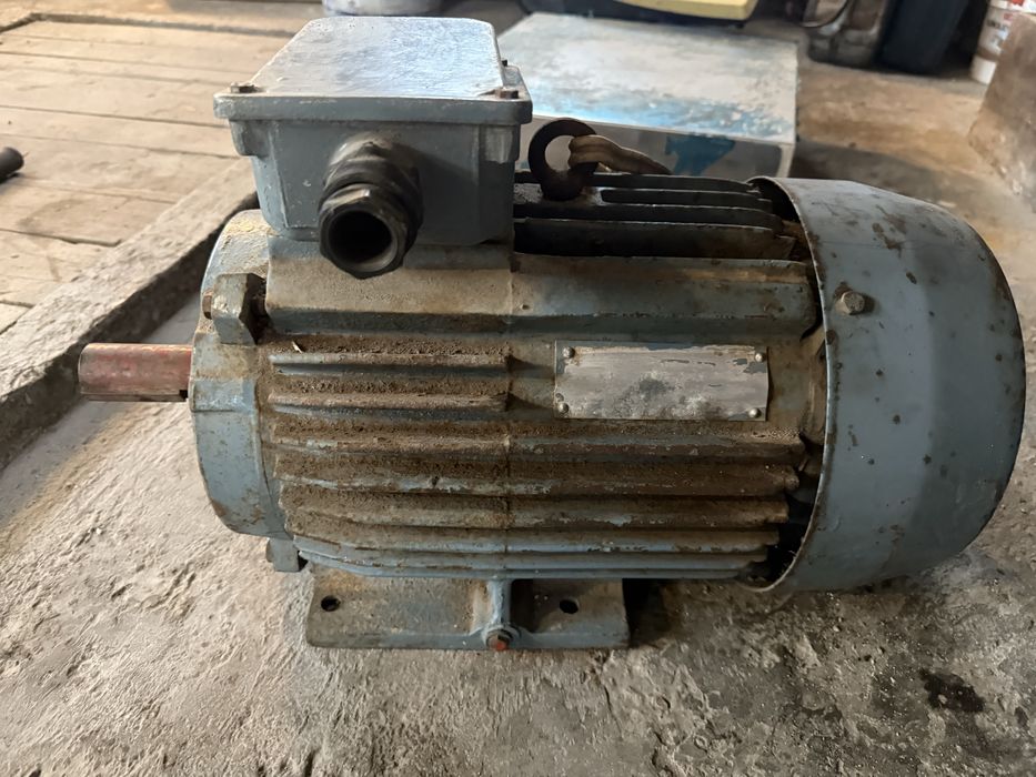 Трифазен електромотор 7.5кВт. 1300 оборота