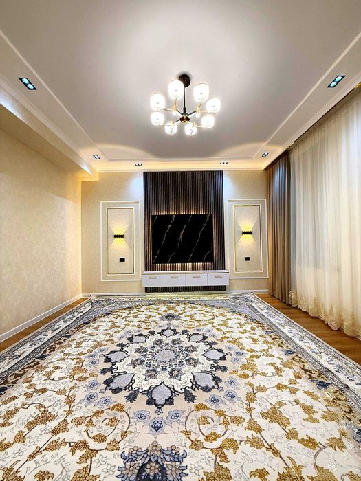 Продаётся 2х комн квартира на 1 этаже Ор-р Файзобод мечеть