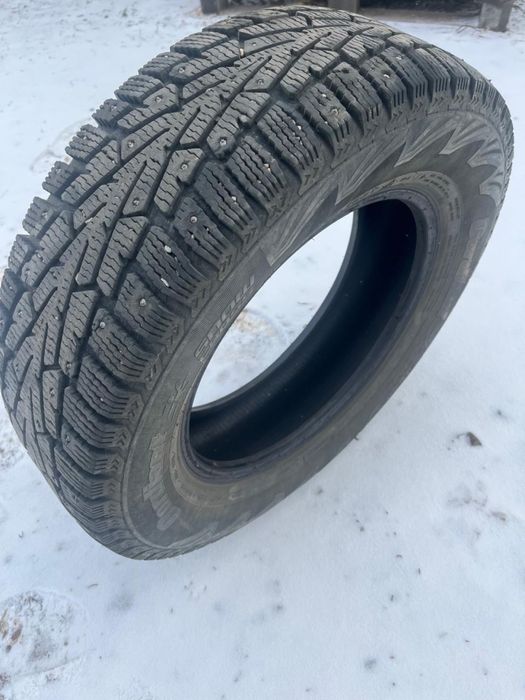 Продаю зимние шины