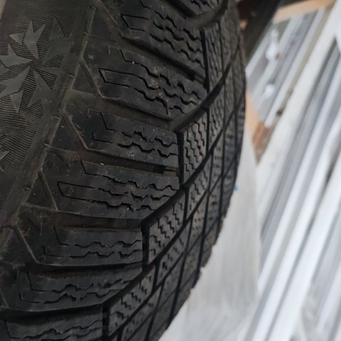 Продам резину Continental r20