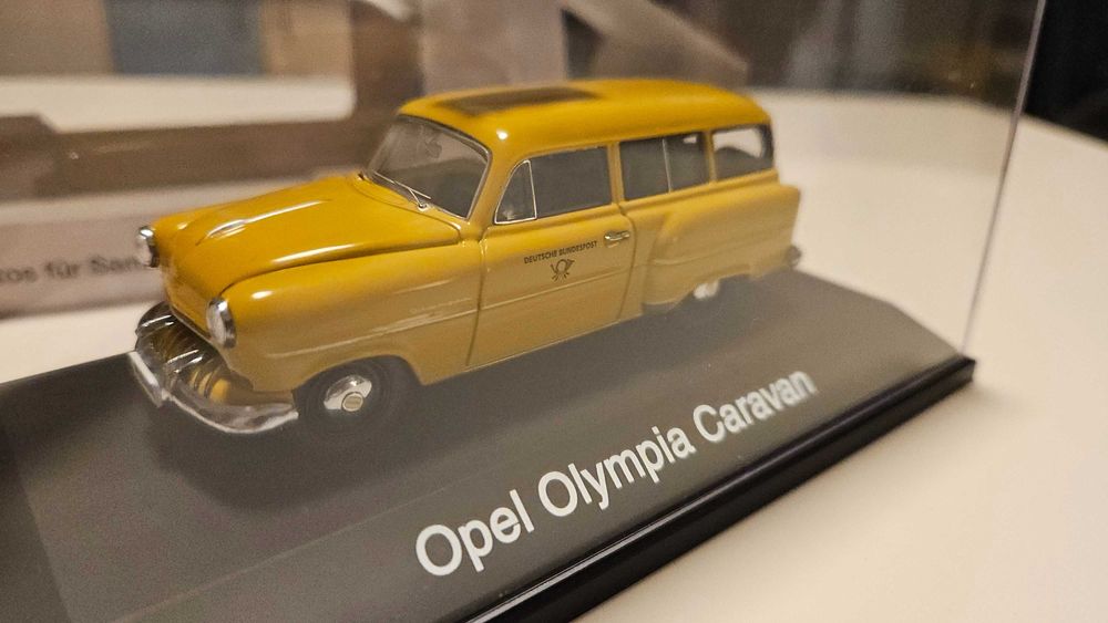 Macheta Opel Olympia Caravan 1:43 Schuco