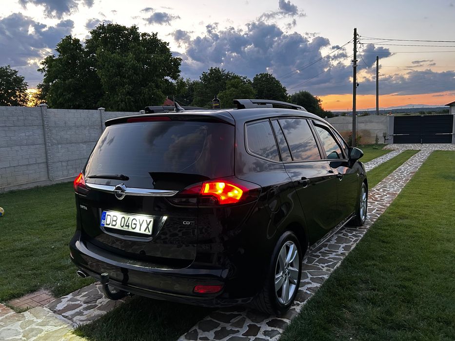 Opel zafira tourer urgent