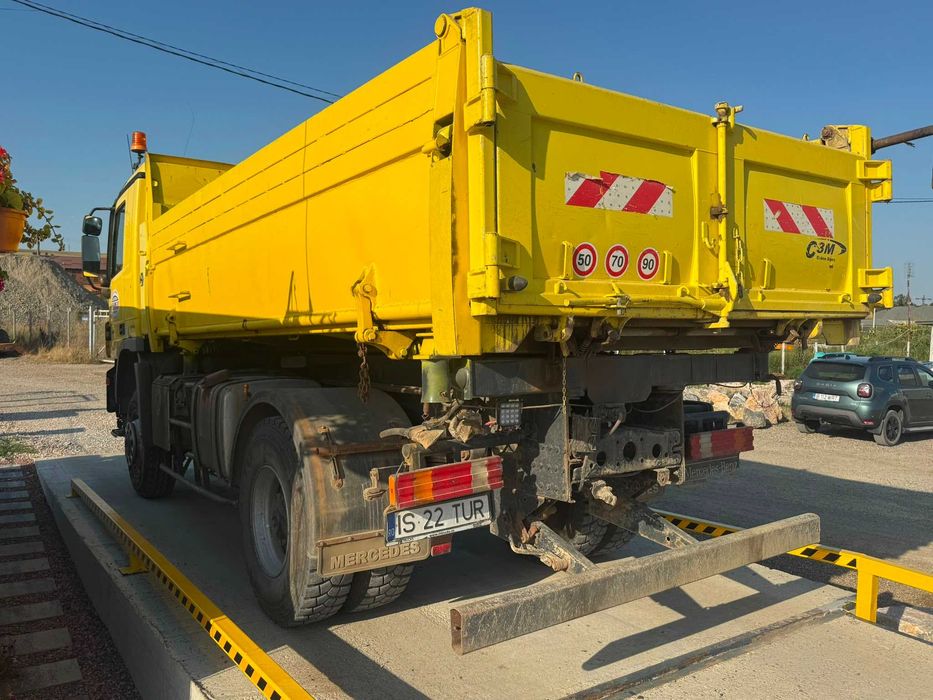 Mercedes Actros 1832 4x4 Euro 4 2008 – 146.000 km – Basculabil – Lama Sararita + Perie