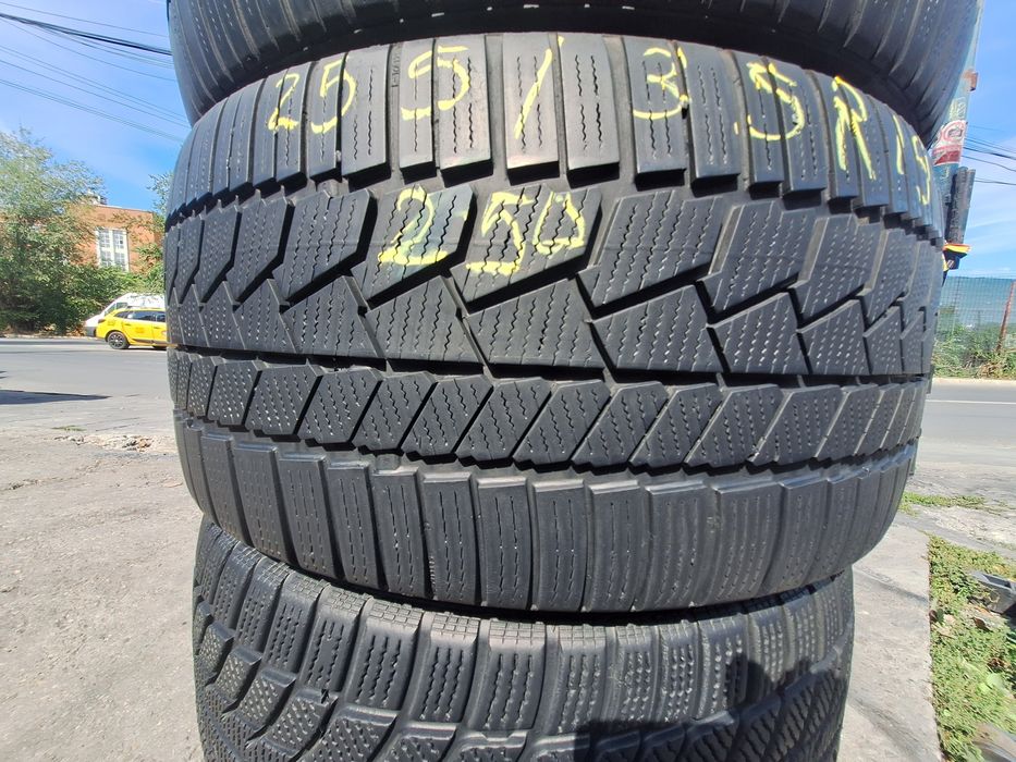 2 anvelope iarna 255/35r19 Continental 2021 Montaj Gratuit