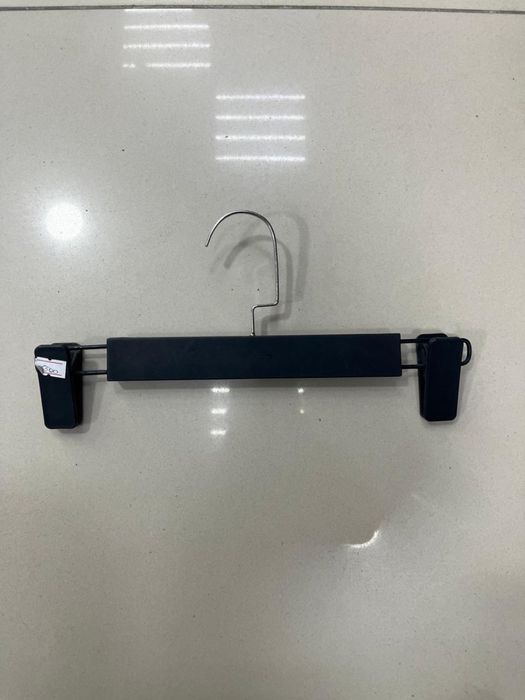 Продаются вешалки по 100тг