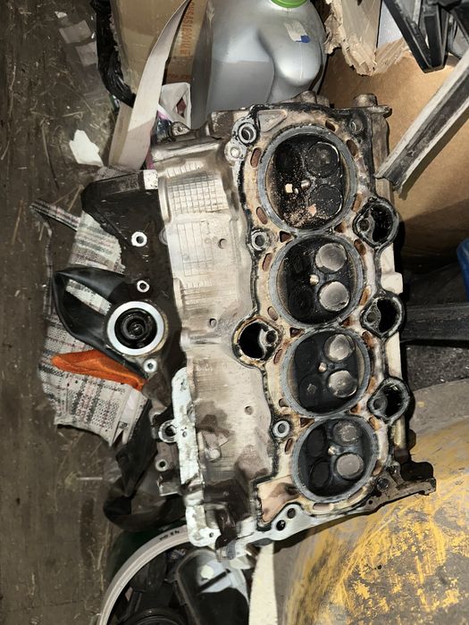 Разобранный двигатель Hyundai Accent