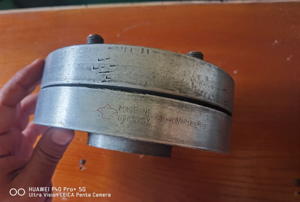 Немски фланци за Бмв с болтове