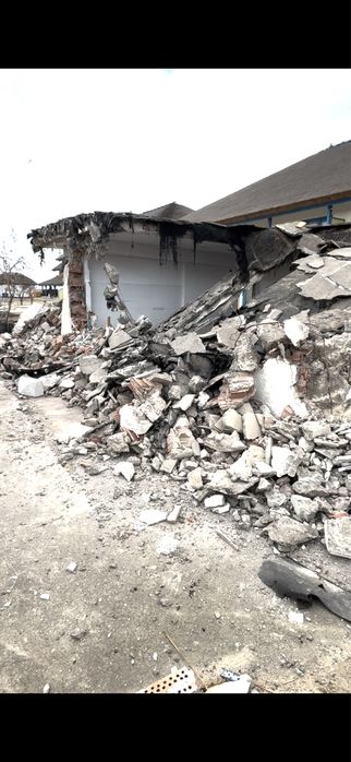 Demolari demolare case anexe industriale