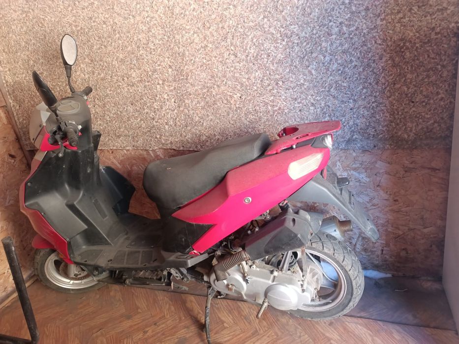 Продам скутер цена 130000 т