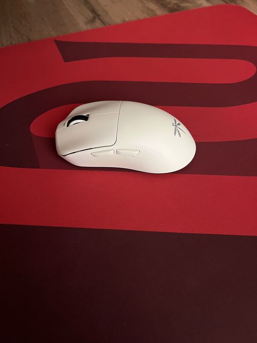 Продам мышь DragonFly F1 Pro и ковёр