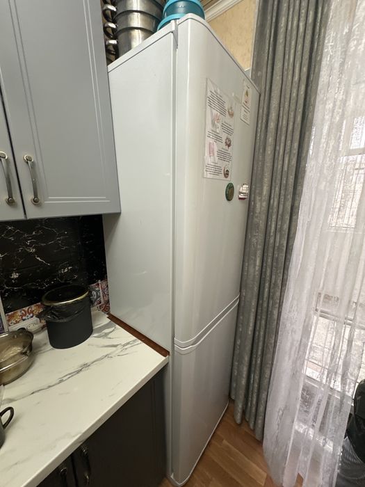 Холодильник бу рабочи