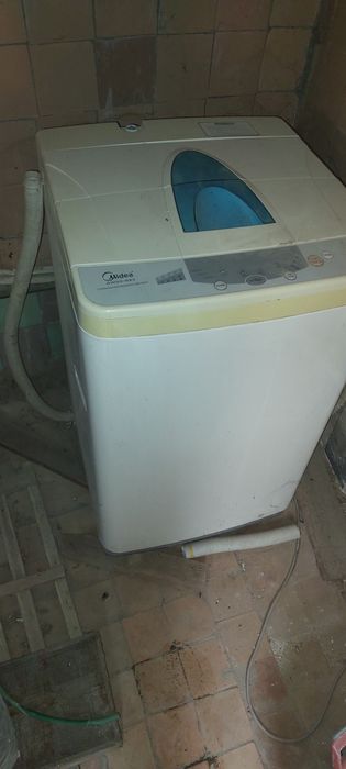 Стиральная машинка Midea
