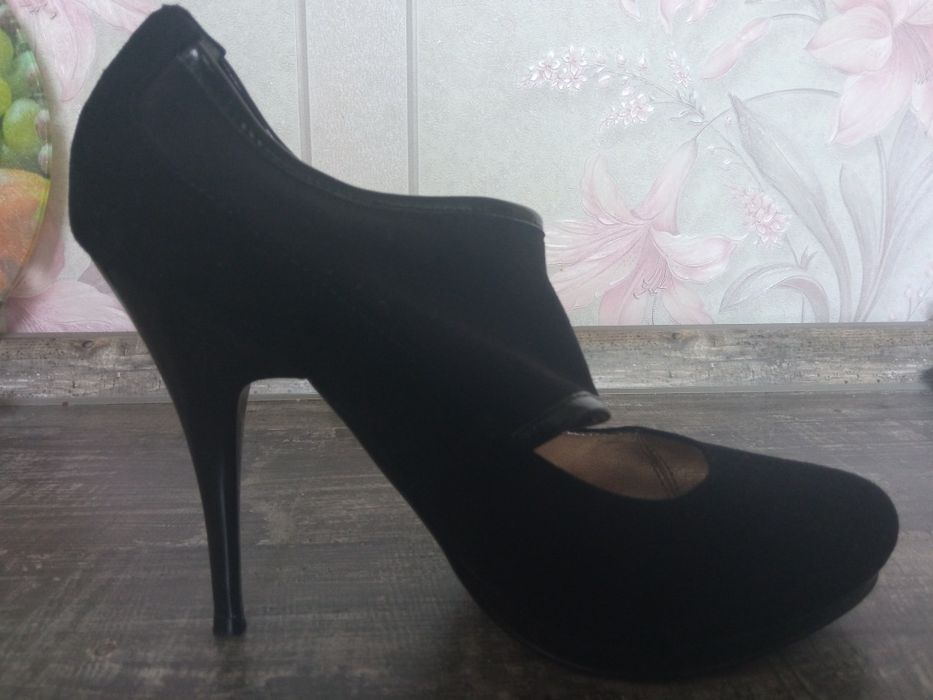 Туфли женские на каблуке + платформа.