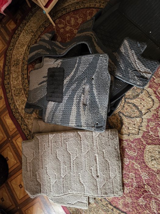 Продам коврики на