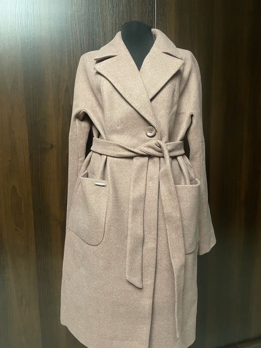 Продам новое пальто