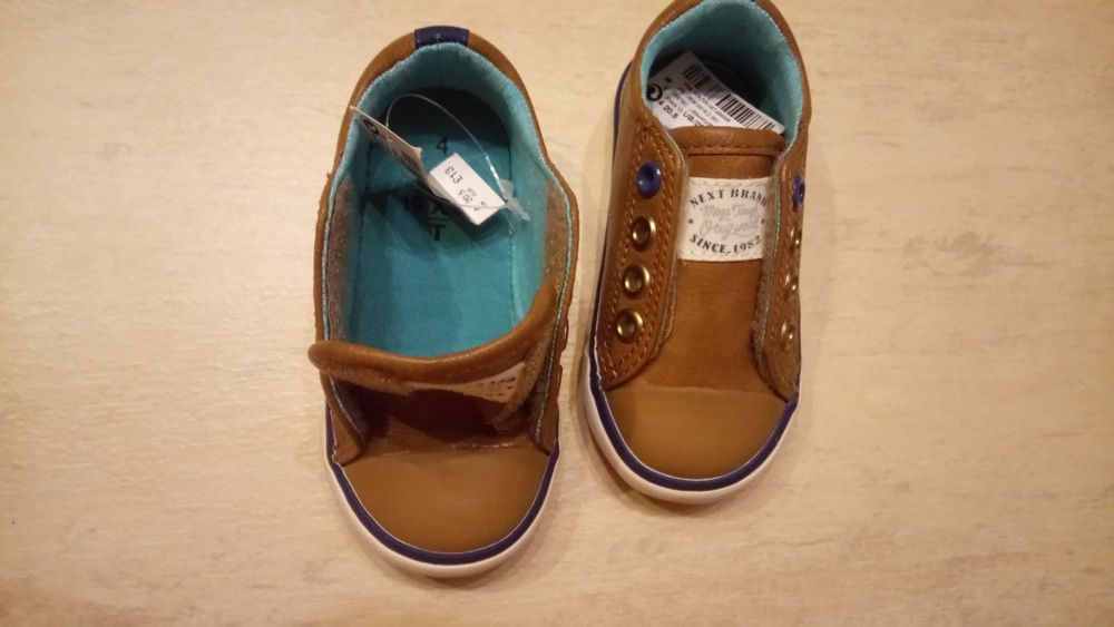 Next N20. 5 (C4) & Primark N23 (C6) детски обувки