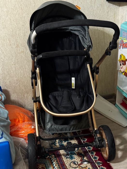 Детская коляска на 0-4 лет