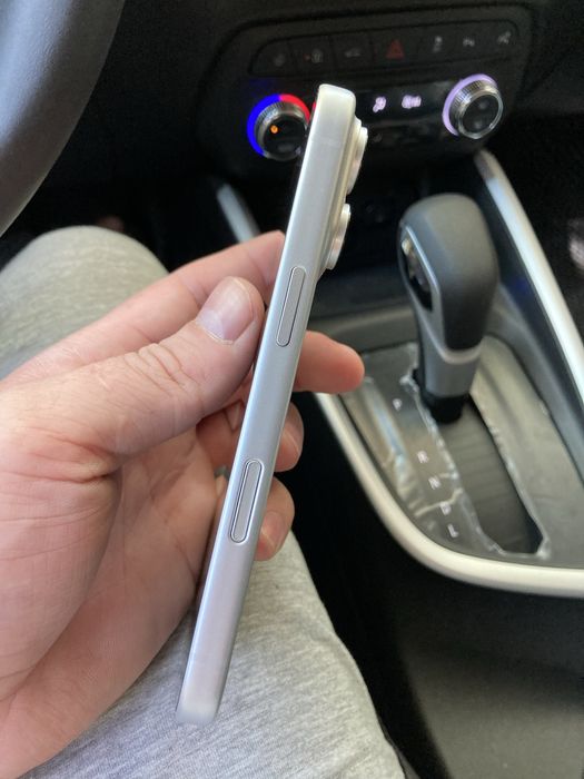 Iphone 17pro yangi ishlatilmagan