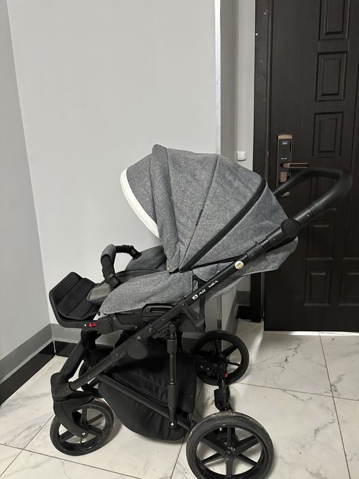 Продам коляску