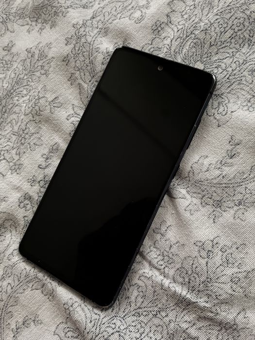 Продам samsung galaxy s20fe
