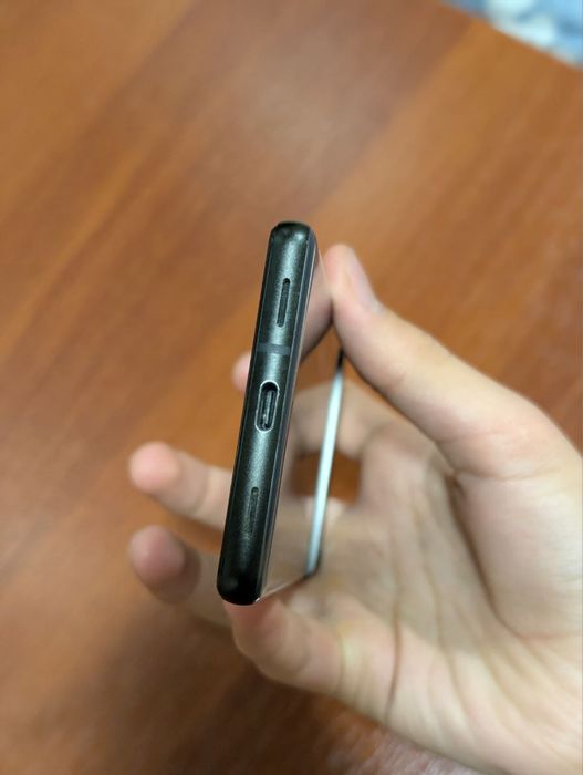 Телефон Google pixel 6a