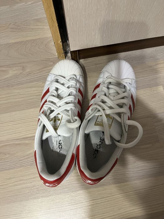 Adidas Superstar Red