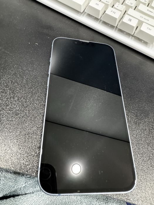 Продам айфон 14 128 гб