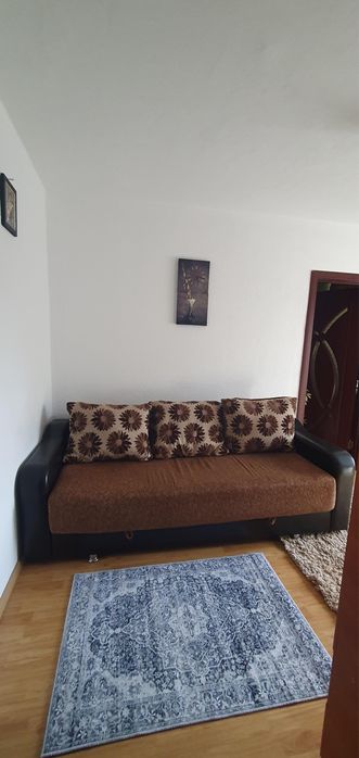 Inchiriez Apartament doua camere vis-a-vis Spitalul Militar
